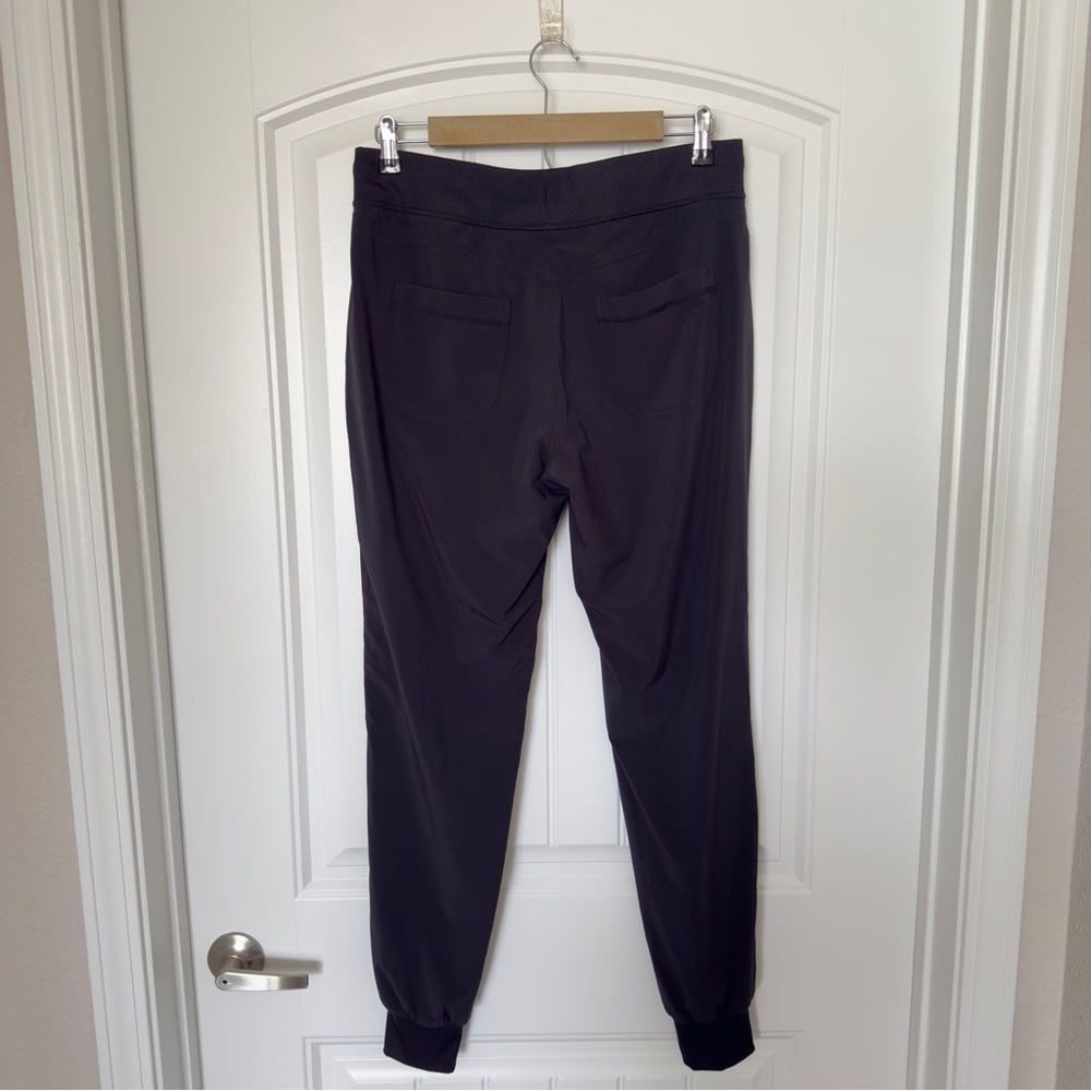 Athleta Size 6 Tall Black Brooklyn Ankle Pants Yoga, Athletic Pull On Pants - Picture 2 of 5